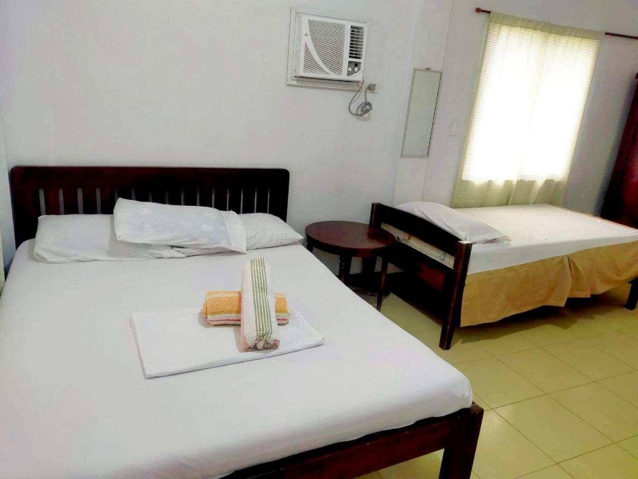 Moreno'S Place Hotel